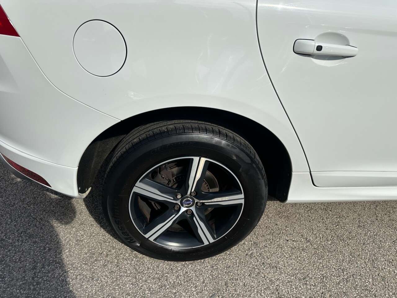 2017 VOLVO XC60 2017 VOLVO XC60