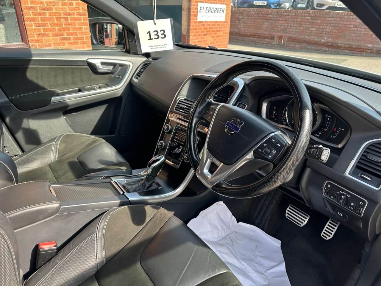 2017 VOLVO XC60 2017 VOLVO XC60