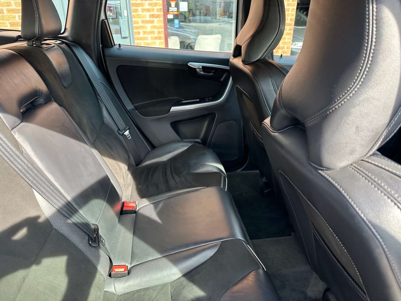 2017 VOLVO XC60 2017 VOLVO XC60