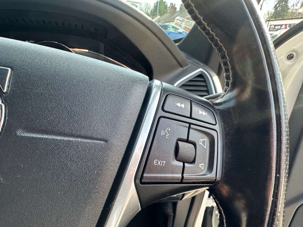 2017 VOLVO XC60 2017 VOLVO XC60