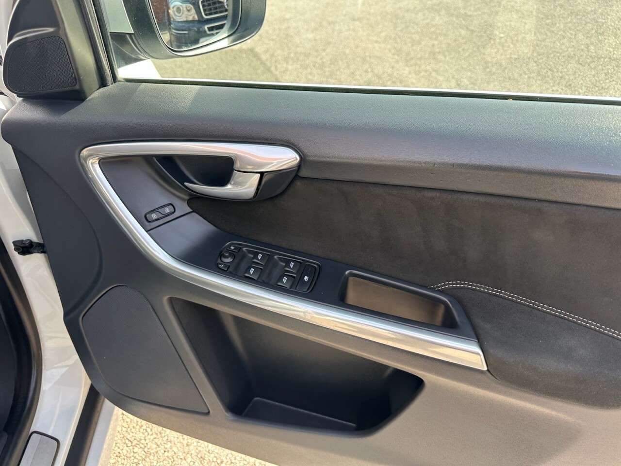 2017 VOLVO XC60 2017 VOLVO XC60