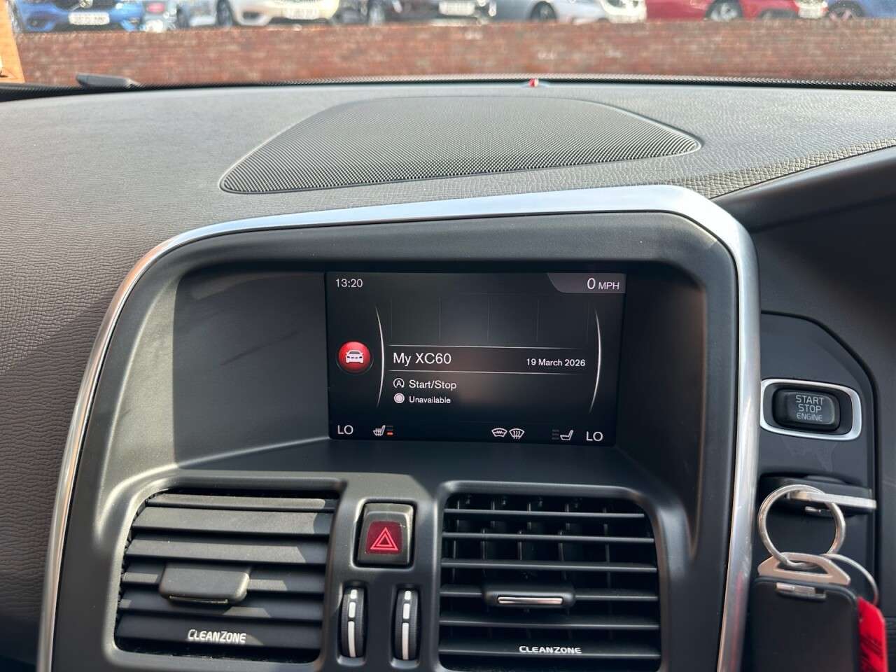 2017 VOLVO XC60 2017 VOLVO XC60