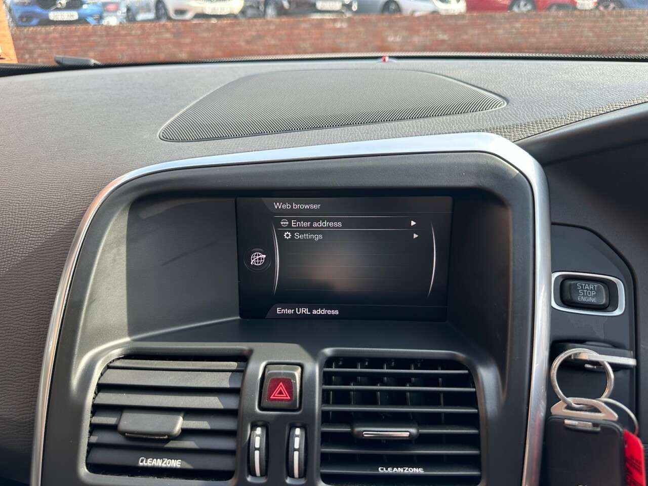 2017 VOLVO XC60 2017 VOLVO XC60