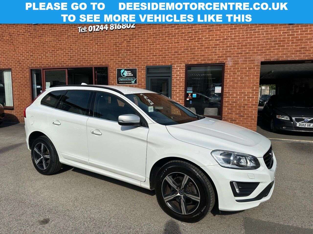 A 2017 VOLVO XC60 2.4 D5 R-Design Nav SUV 5dr Diesel Auto AWD Euro 6 (s/s) (220 ps) A 2017 VOLVO XC60 2.4 D5 R-Design Nav SUV 5dr Diesel Auto AWD Euro 6 (s/s) (220 ps)