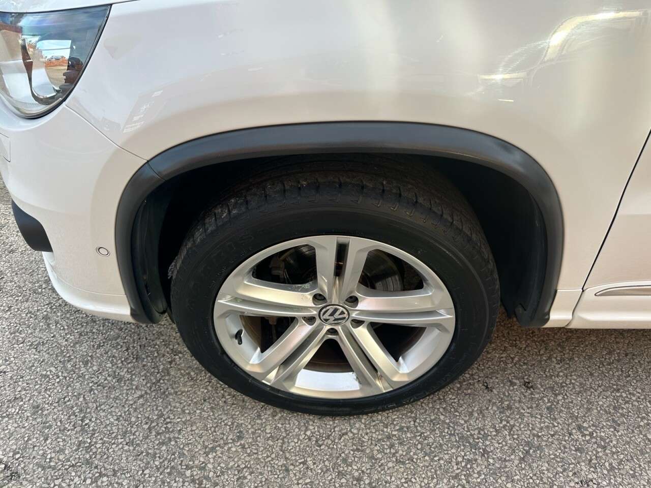 2015 VOLKSWAGEN TIGUAN 2015 VOLKSWAGEN TIGUAN