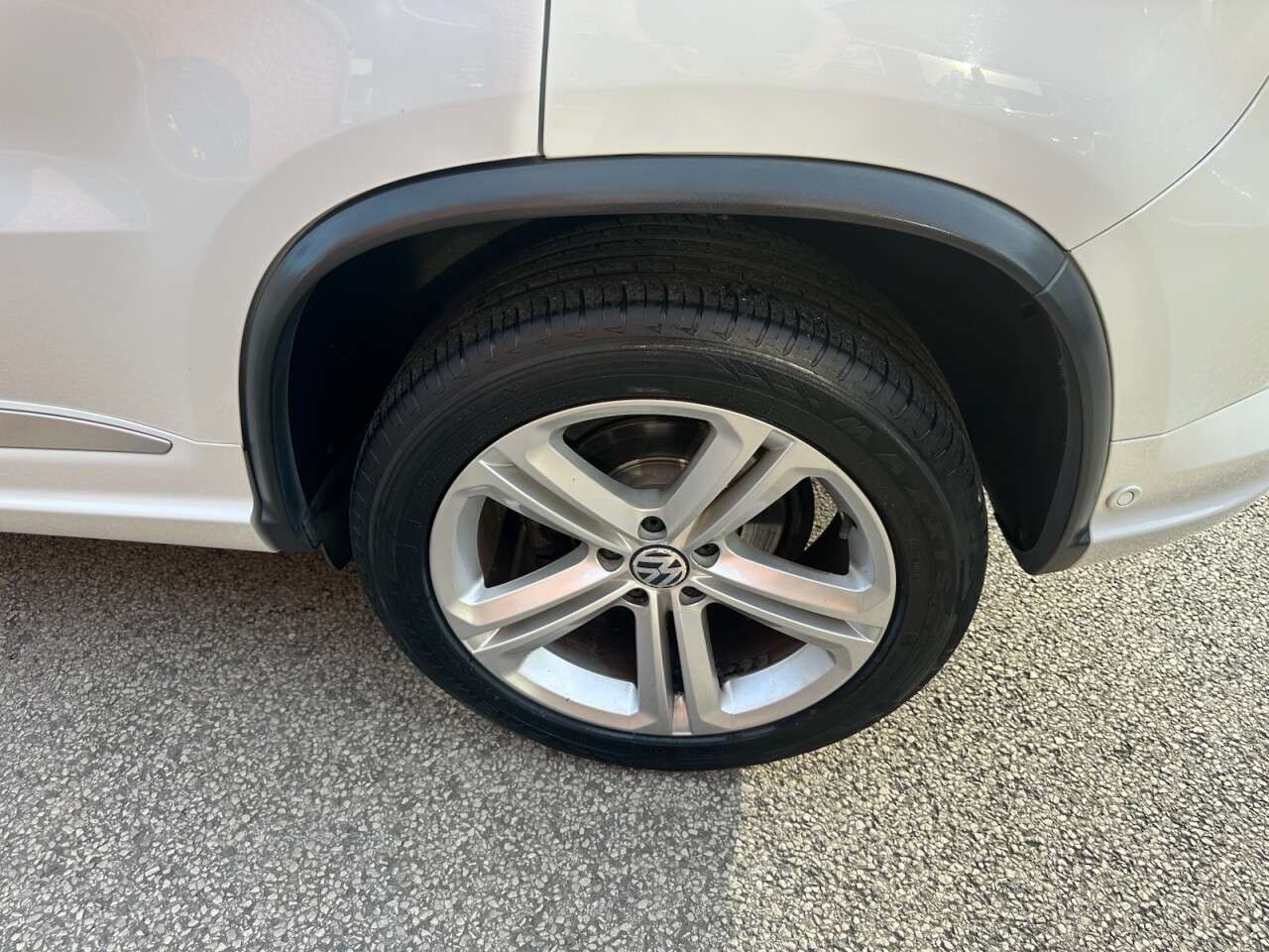 2015 VOLKSWAGEN TIGUAN 2015 VOLKSWAGEN TIGUAN