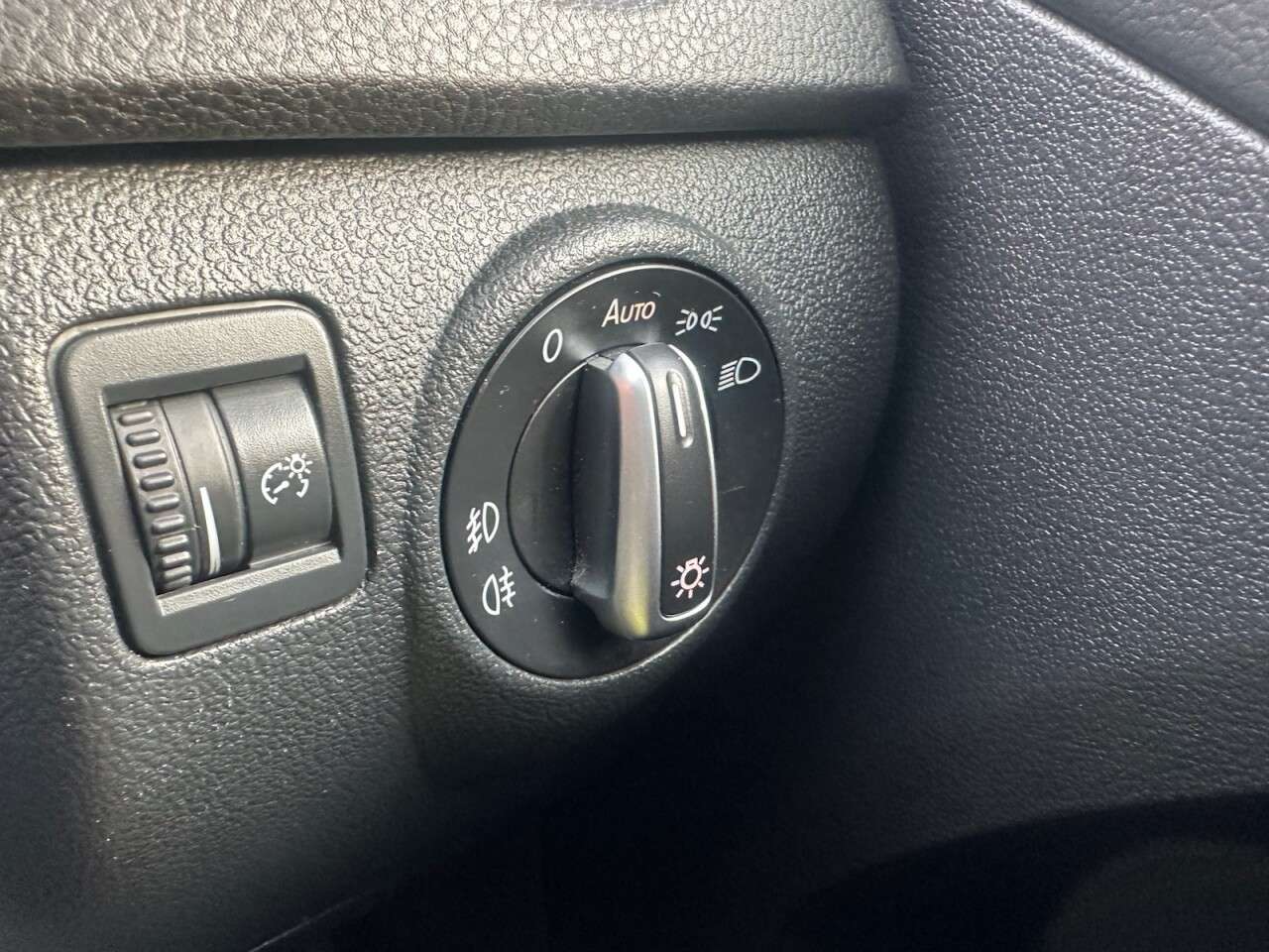 2015 VOLKSWAGEN TIGUAN 2015 VOLKSWAGEN TIGUAN