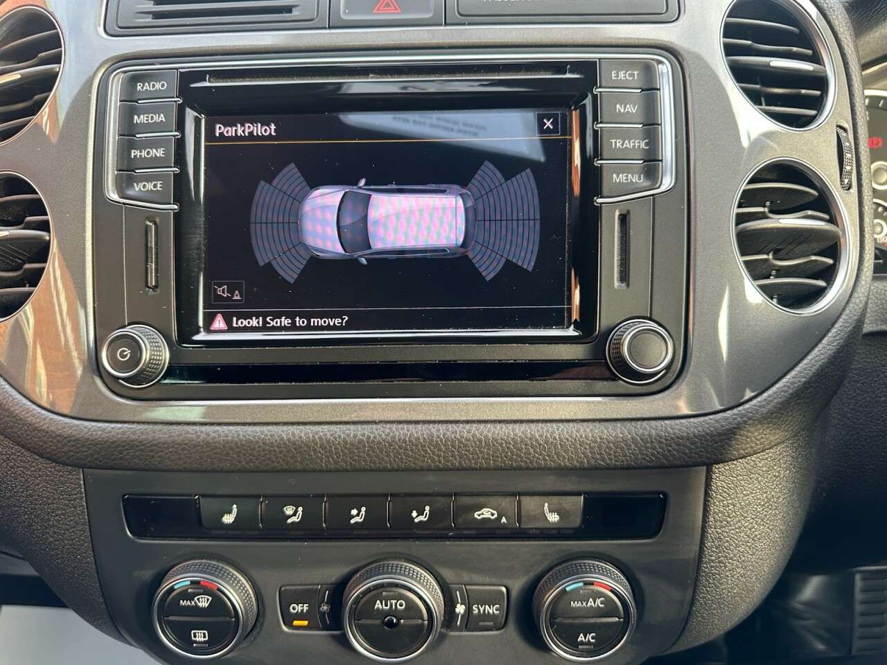 2015 VOLKSWAGEN TIGUAN 2015 VOLKSWAGEN TIGUAN