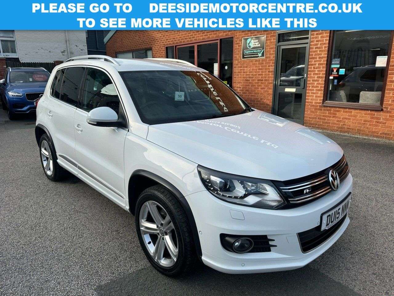 A 2015 VOLKSWAGEN TIGUAN 2.0 TDI BlueMotion Tech R-Line SUV 5dr Diesel Manual 4WD Euro 6 (s/s) (150 A 2015 VOLKSWAGEN TIGUAN 2.0 TDI BlueMotion Tech R-Line SUV 5dr Diesel Manual 4WD Euro 6 (s/s) (150