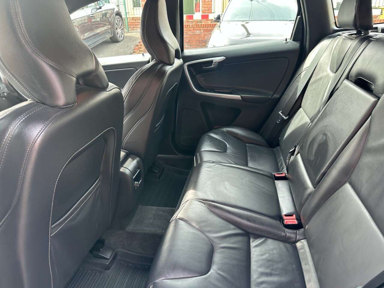 2017 VOLVO XC60 2017 VOLVO XC60