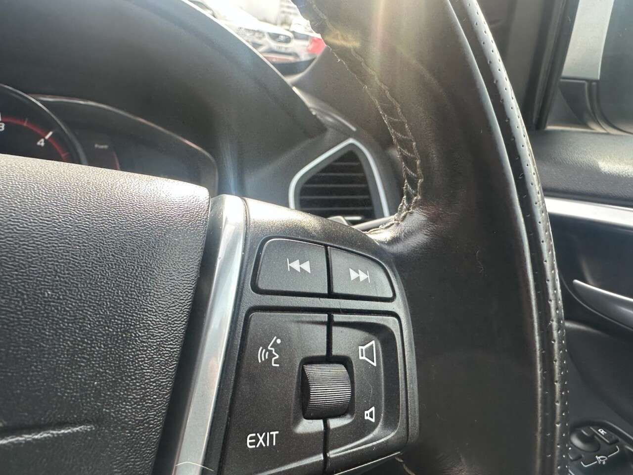 2017 VOLVO XC60 2017 VOLVO XC60