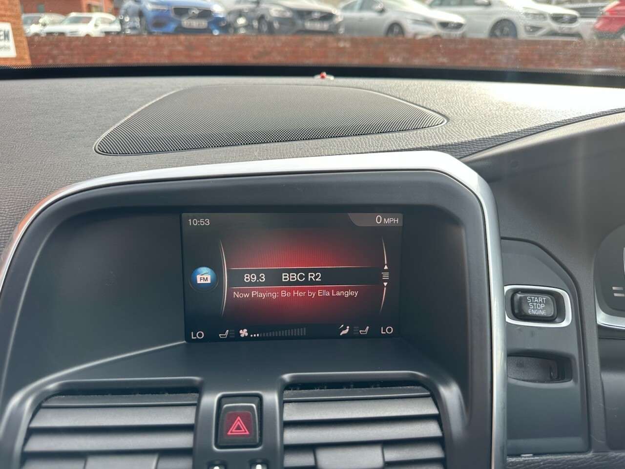 2017 VOLVO XC60 2017 VOLVO XC60