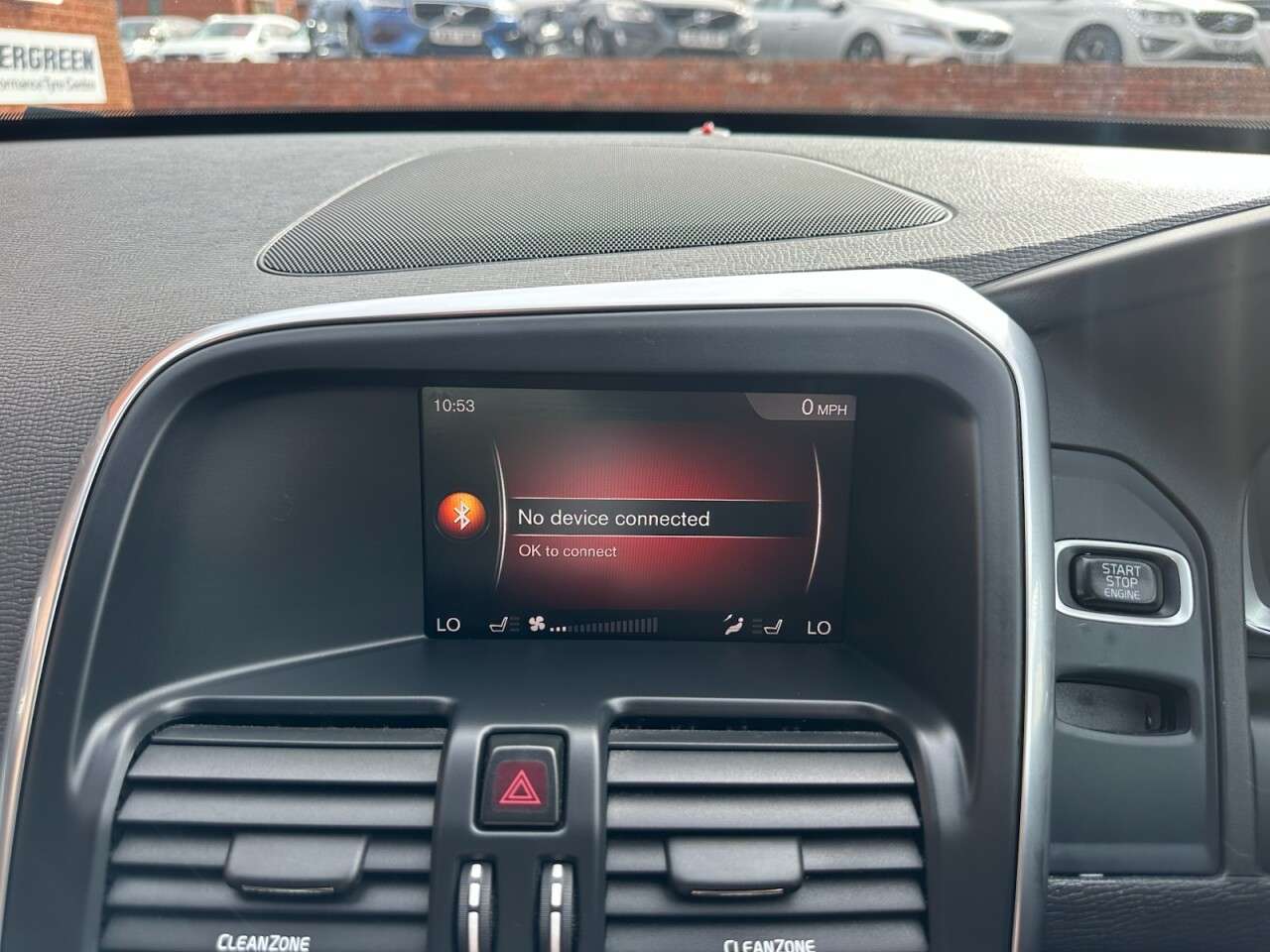 2017 VOLVO XC60 2017 VOLVO XC60