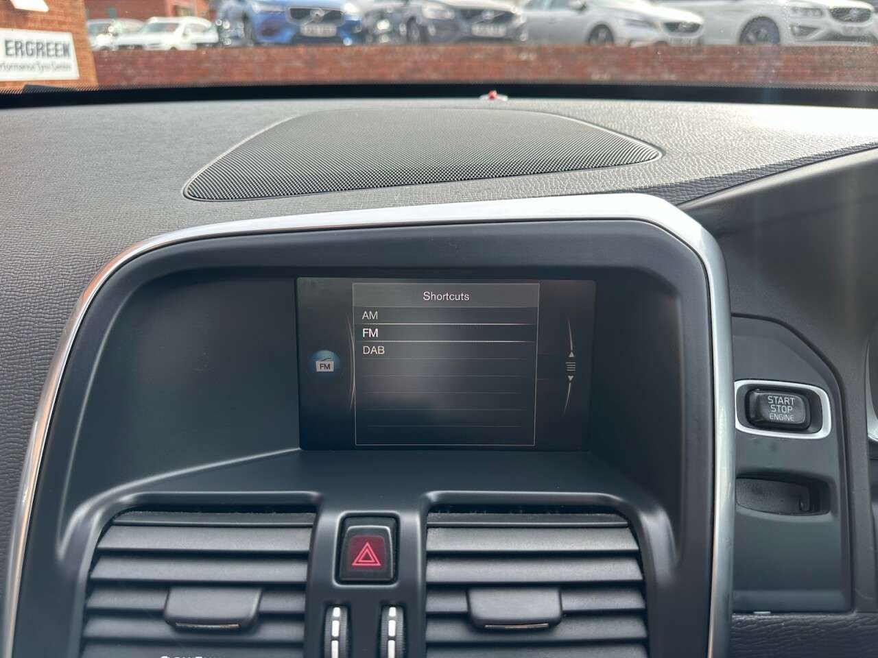 2017 VOLVO XC60 2017 VOLVO XC60