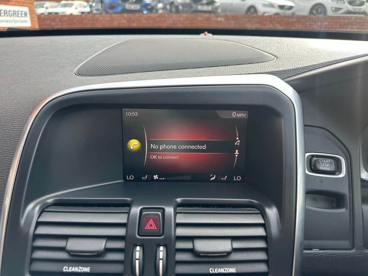 2017 VOLVO XC60 2017 VOLVO XC60