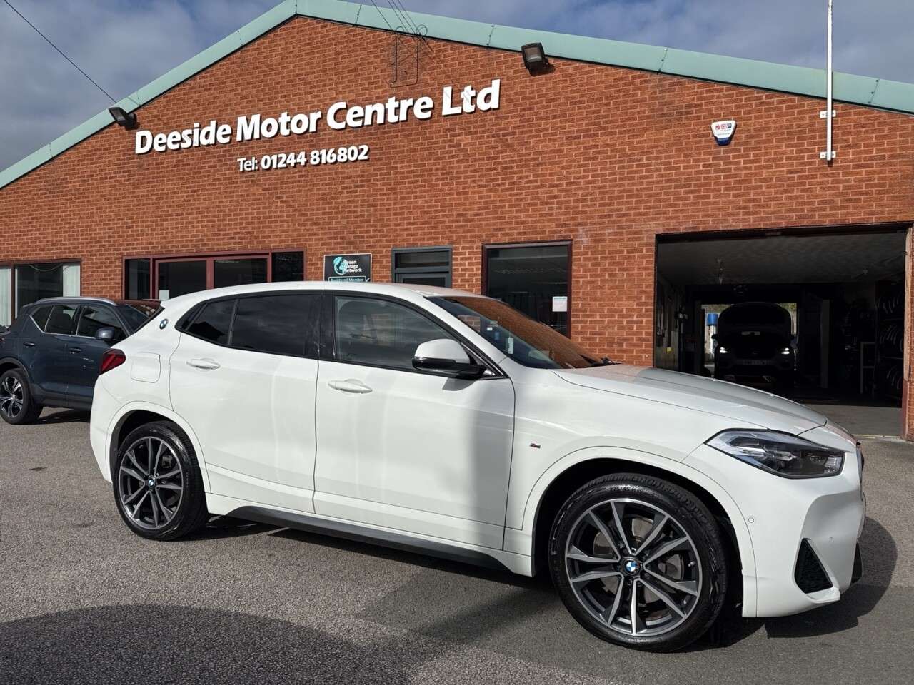 A 2021 BMW X2 1.5 25e 10kWh M Sport SUV 5dr Petrol Plug-in Hybrid Auto xDrive Euro 6 (s/s A 2021 BMW X2 1.5 25e 10kWh M Sport SUV 5dr Petrol Plug-in Hybrid Auto xDrive Euro 6 (s/s