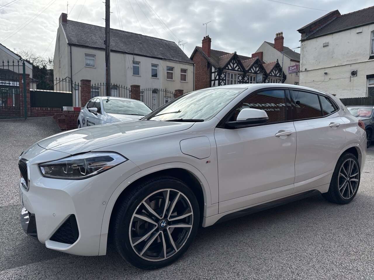 A 2021 BMW X2 1.5 25e 10kWh M Sport SUV 5dr Petrol Plug-in Hybrid Auto xDrive Euro 6 (s/s A 2021 BMW X2 1.5 25e 10kWh M Sport SUV 5dr Petrol Plug-in Hybrid Auto xDrive Euro 6 (s/s