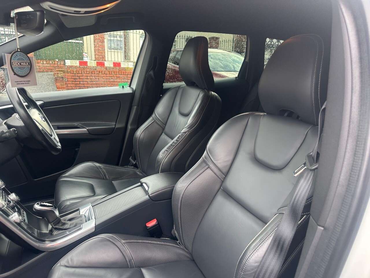 2016 VOLVO XC60 2016 VOLVO XC60