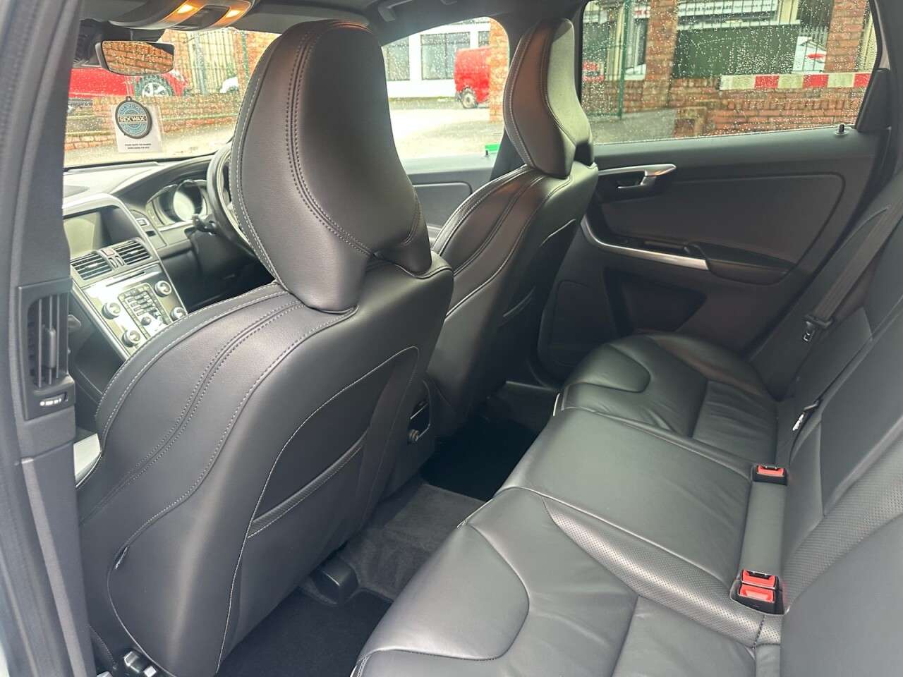 2016 VOLVO XC60 2016 VOLVO XC60