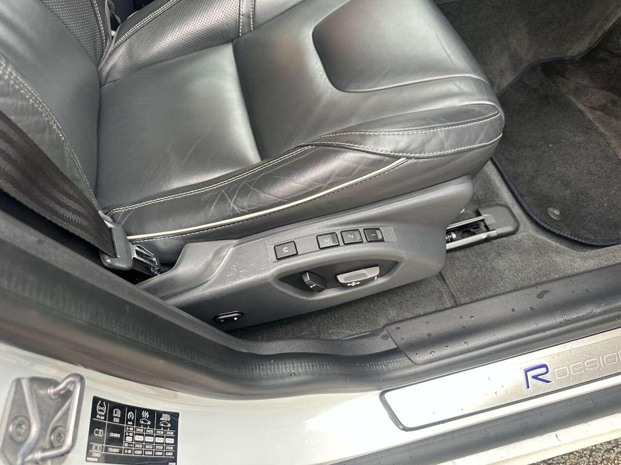 2016 VOLVO XC60 2016 VOLVO XC60