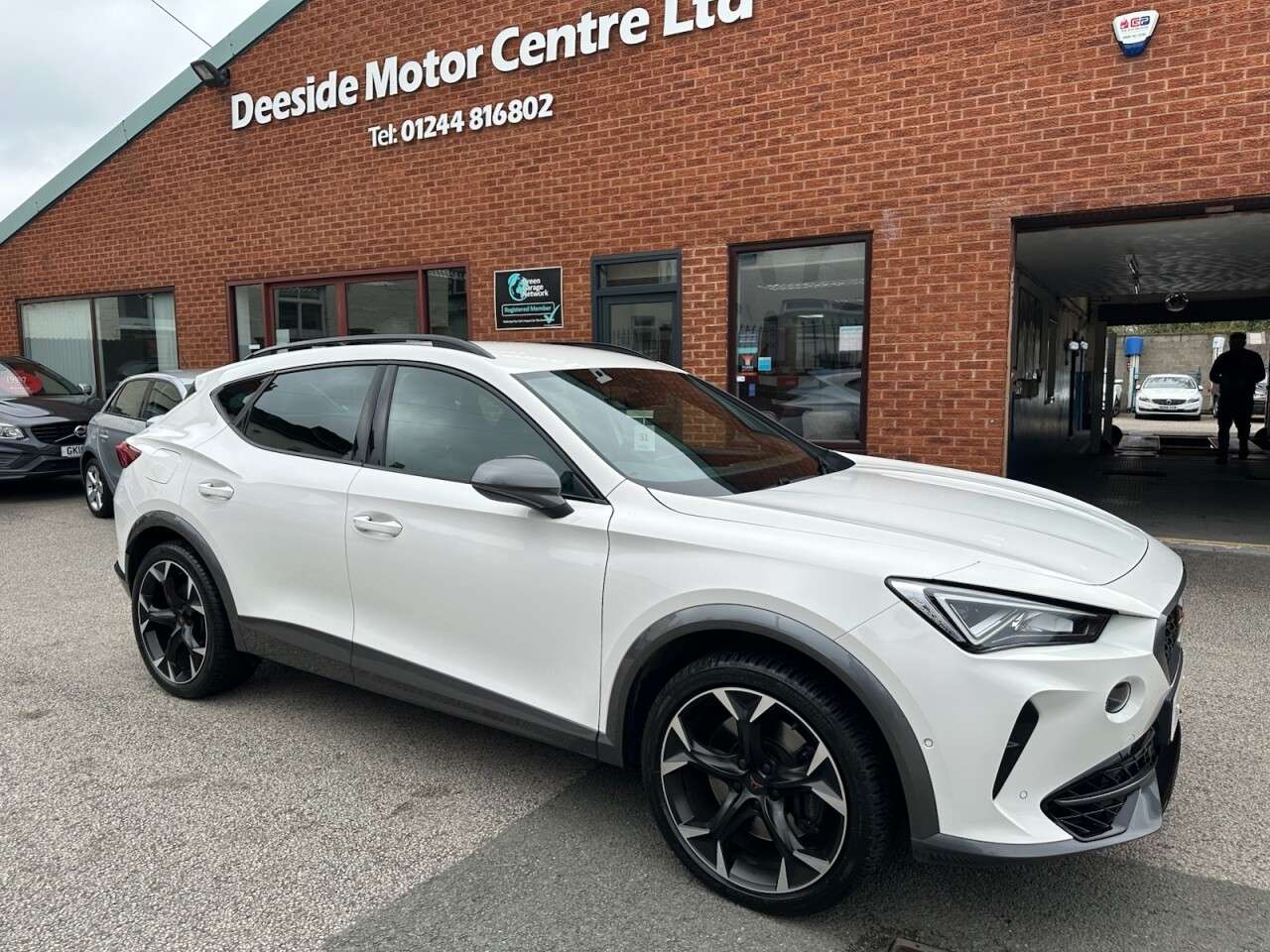 A 2021 CUPRA FORMENTOR 2.0 TSI VZ2 SUV 5dr Petrol DSG 4Drive Euro 6 (s/s) (310 ps) Rear view camer A 2021 CUPRA FORMENTOR 2.0 TSI VZ2 SUV 5dr Petrol DSG 4Drive Euro 6 (s/s) (310 ps) Rear view camer