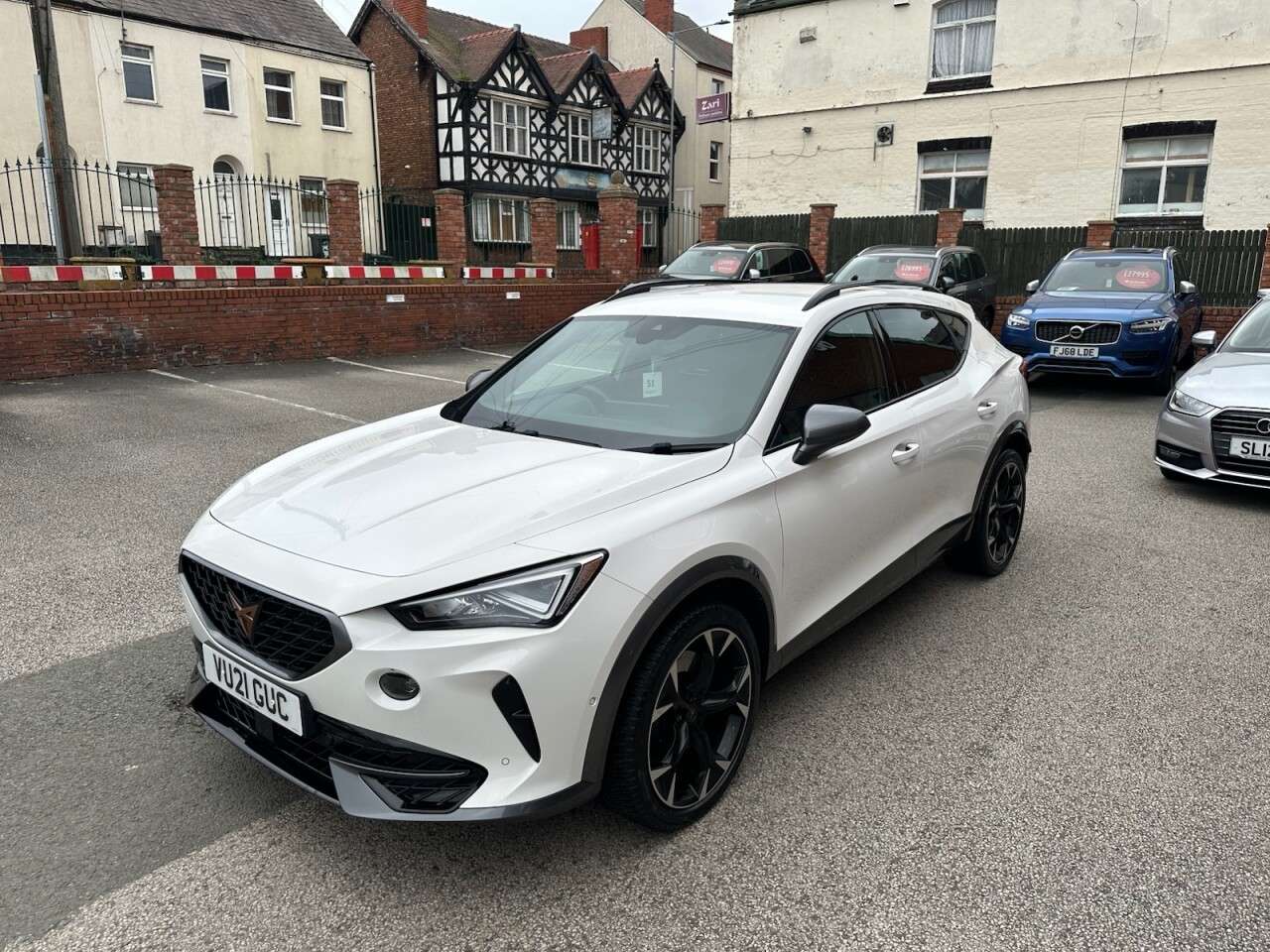 A 2021 CUPRA FORMENTOR 2.0 TSI VZ2 SUV 5dr Petrol DSG 4Drive Euro 6 (s/s) (310 ps) Rear view camer A 2021 CUPRA FORMENTOR 2.0 TSI VZ2 SUV 5dr Petrol DSG 4Drive Euro 6 (s/s) (310 ps) Rear view camer