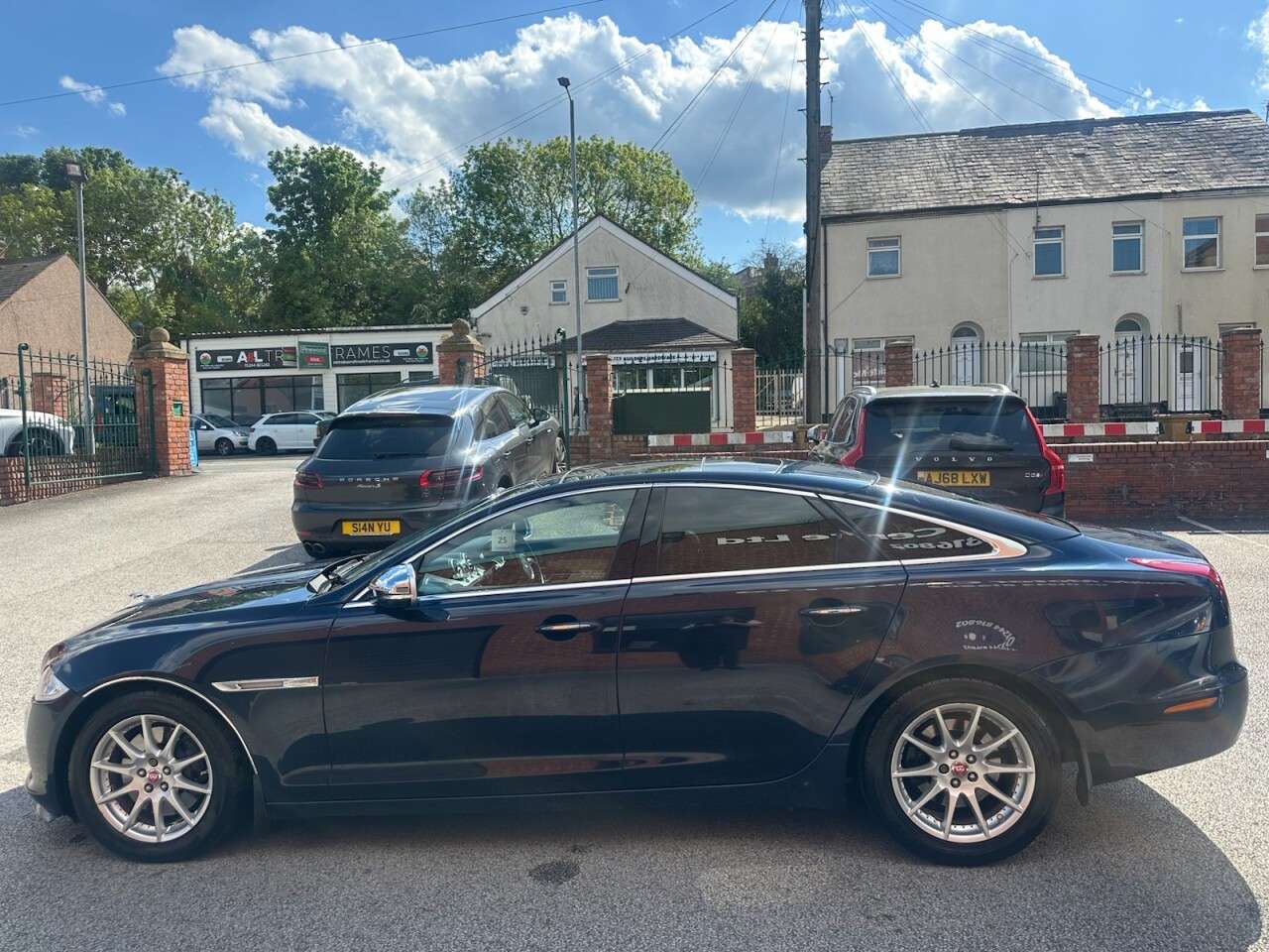 2010 JAGUAR XJ 2010 JAGUAR XJ