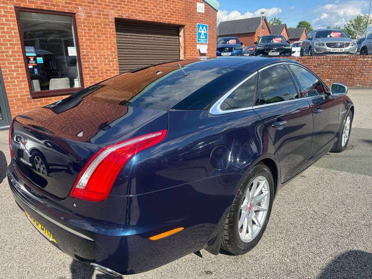 2010 JAGUAR XJ 2010 JAGUAR XJ
