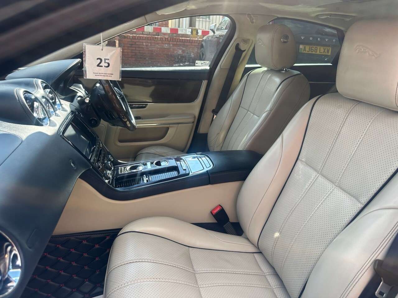 2010 JAGUAR XJ 2010 JAGUAR XJ