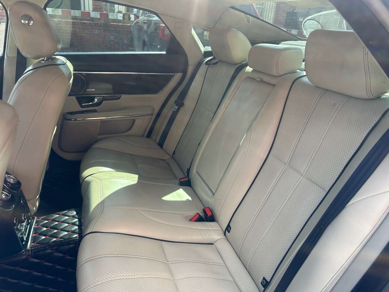 2010 JAGUAR XJ 2010 JAGUAR XJ