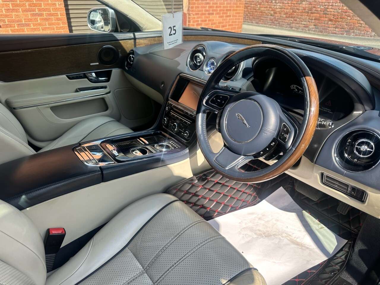 2010 JAGUAR XJ 2010 JAGUAR XJ