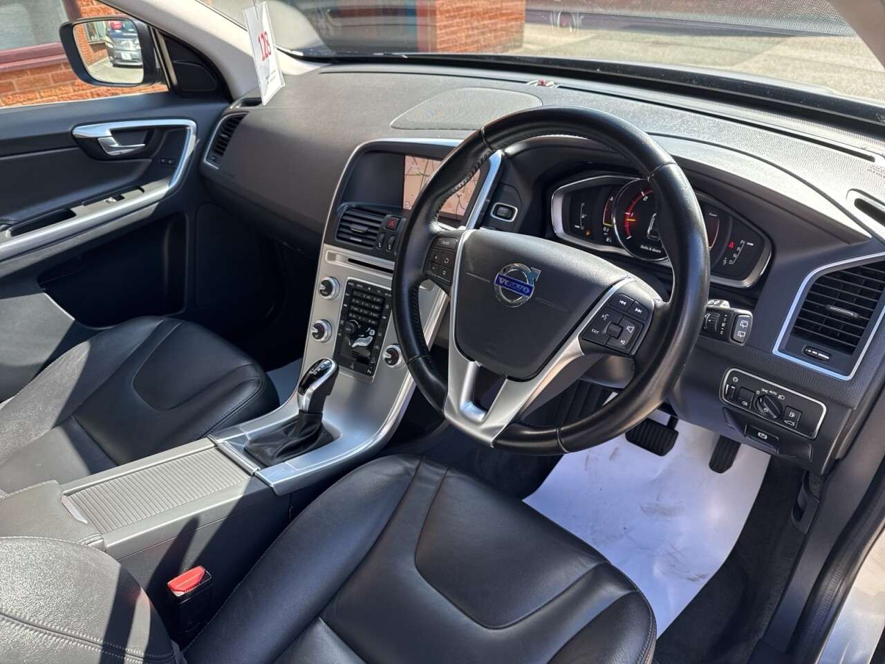 2017 VOLVO XC60 2017 VOLVO XC60