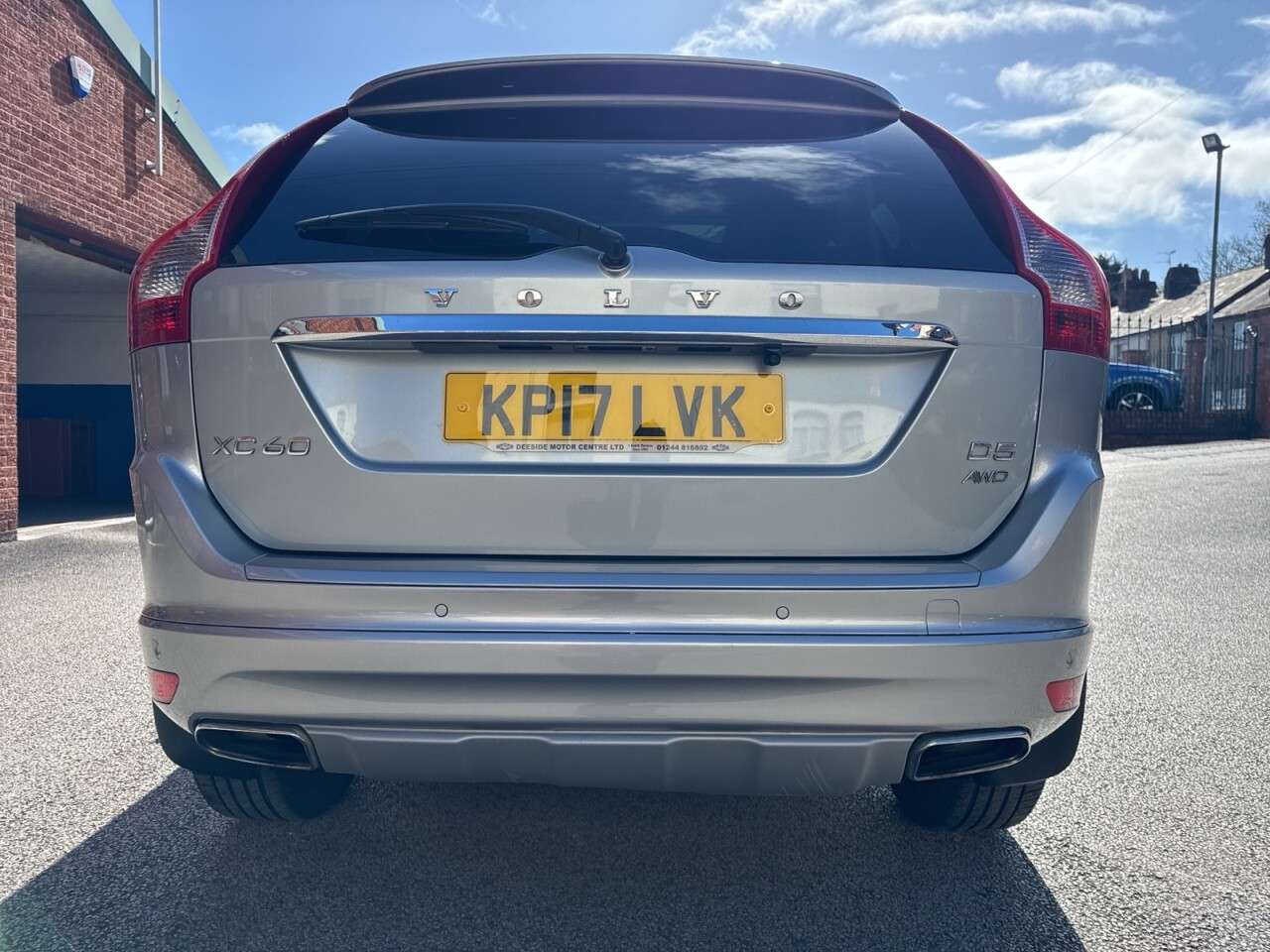 2017 VOLVO XC60 2017 VOLVO XC60