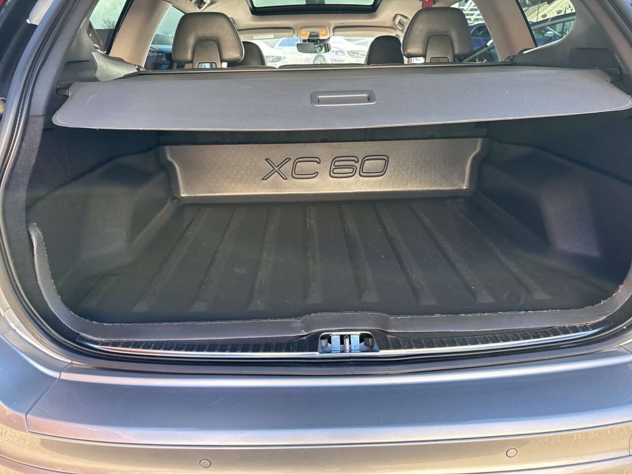 2017 VOLVO XC60 2017 VOLVO XC60