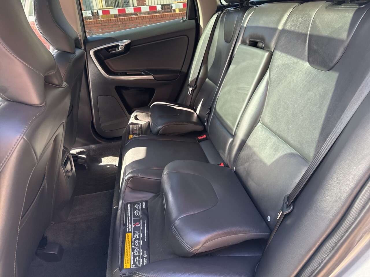 2017 VOLVO XC60 2017 VOLVO XC60