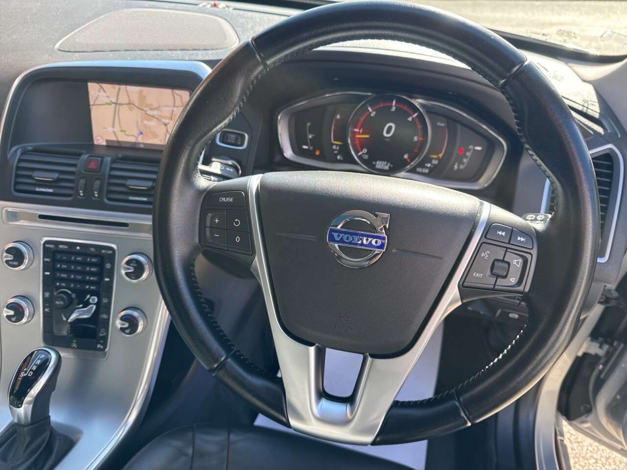 2017 VOLVO XC60 2017 VOLVO XC60