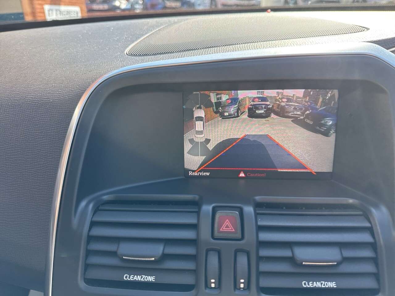 2017 VOLVO XC60 2017 VOLVO XC60