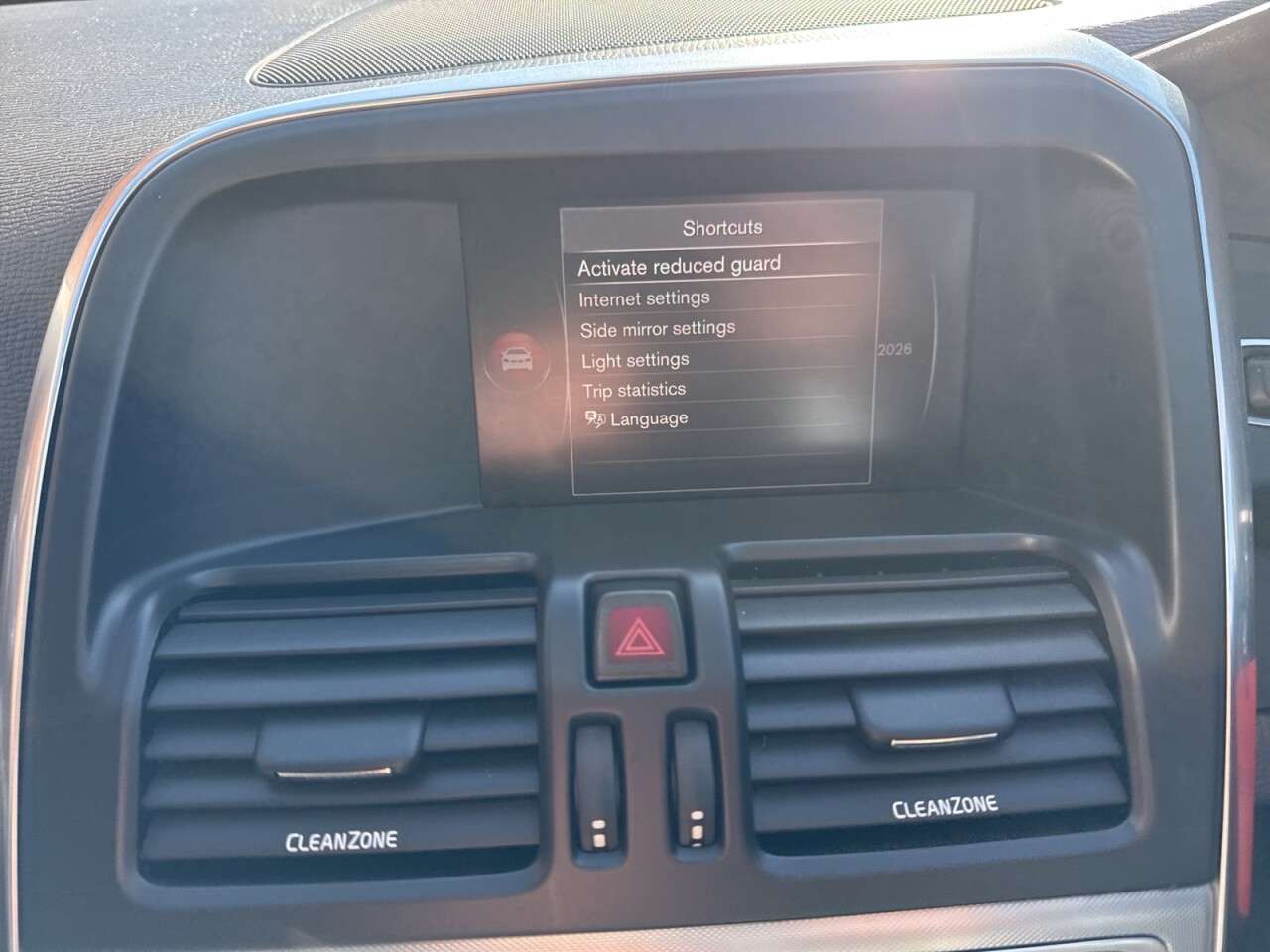2017 VOLVO XC60 2017 VOLVO XC60