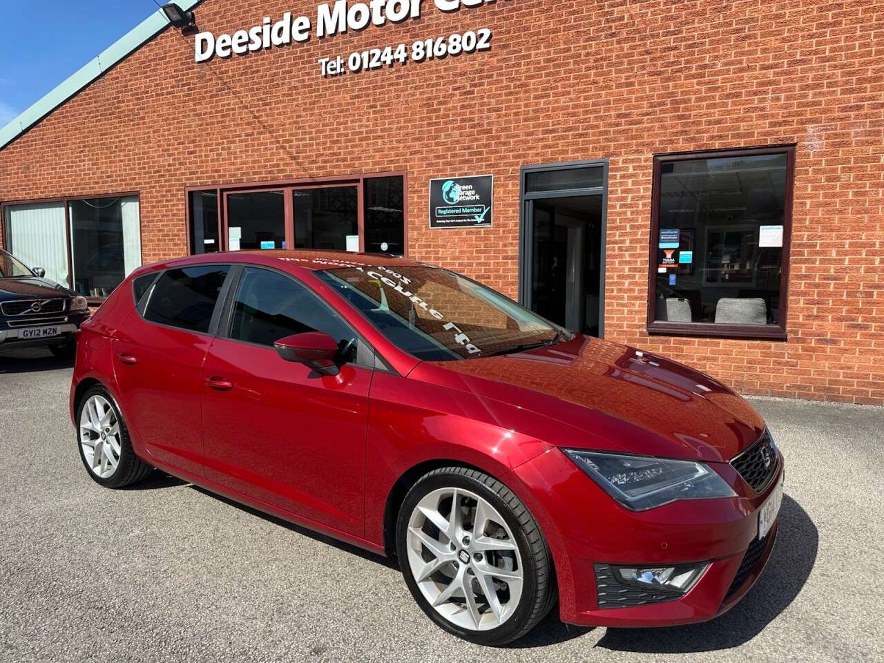 A 2014 SEAT LEON 2.0 TDI CR FR Hatchback 5dr Diesel Manual Euro 5 (s/s) (184 ps) Front and r A 2014 SEAT LEON 2.0 TDI CR FR Hatchback 5dr Diesel Manual Euro 5 (s/s) (184 ps) Front and r