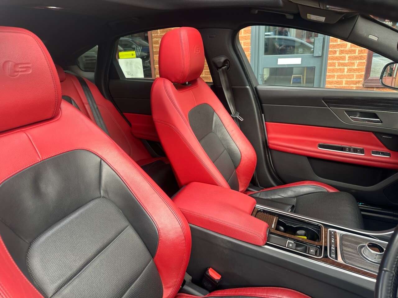 2016 JAGUAR XF 2016 JAGUAR XF