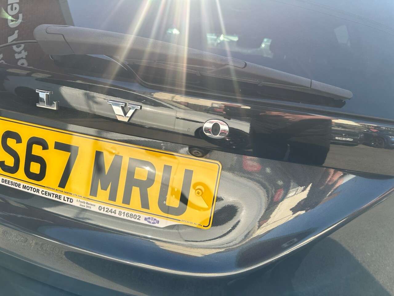 2017 VOLVO V60 2017 VOLVO V60