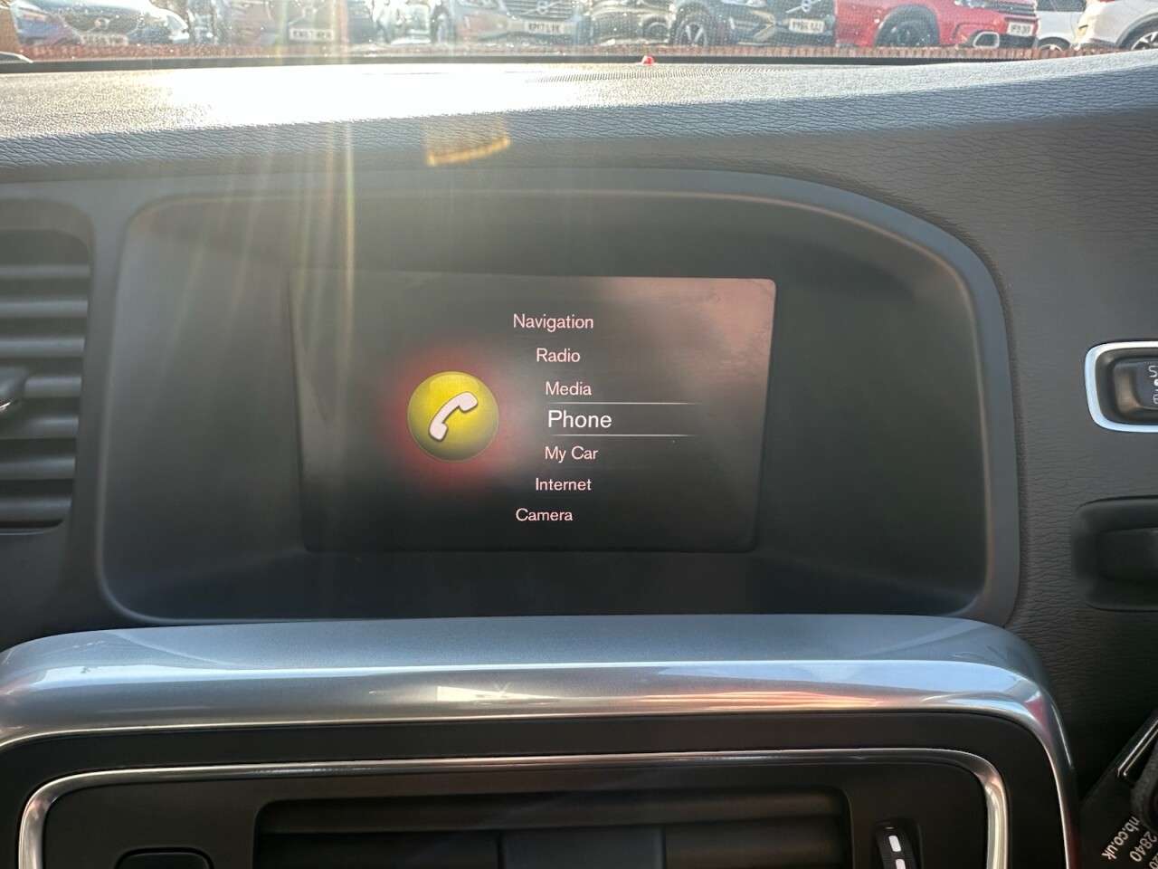 2017 VOLVO V60 2017 VOLVO V60