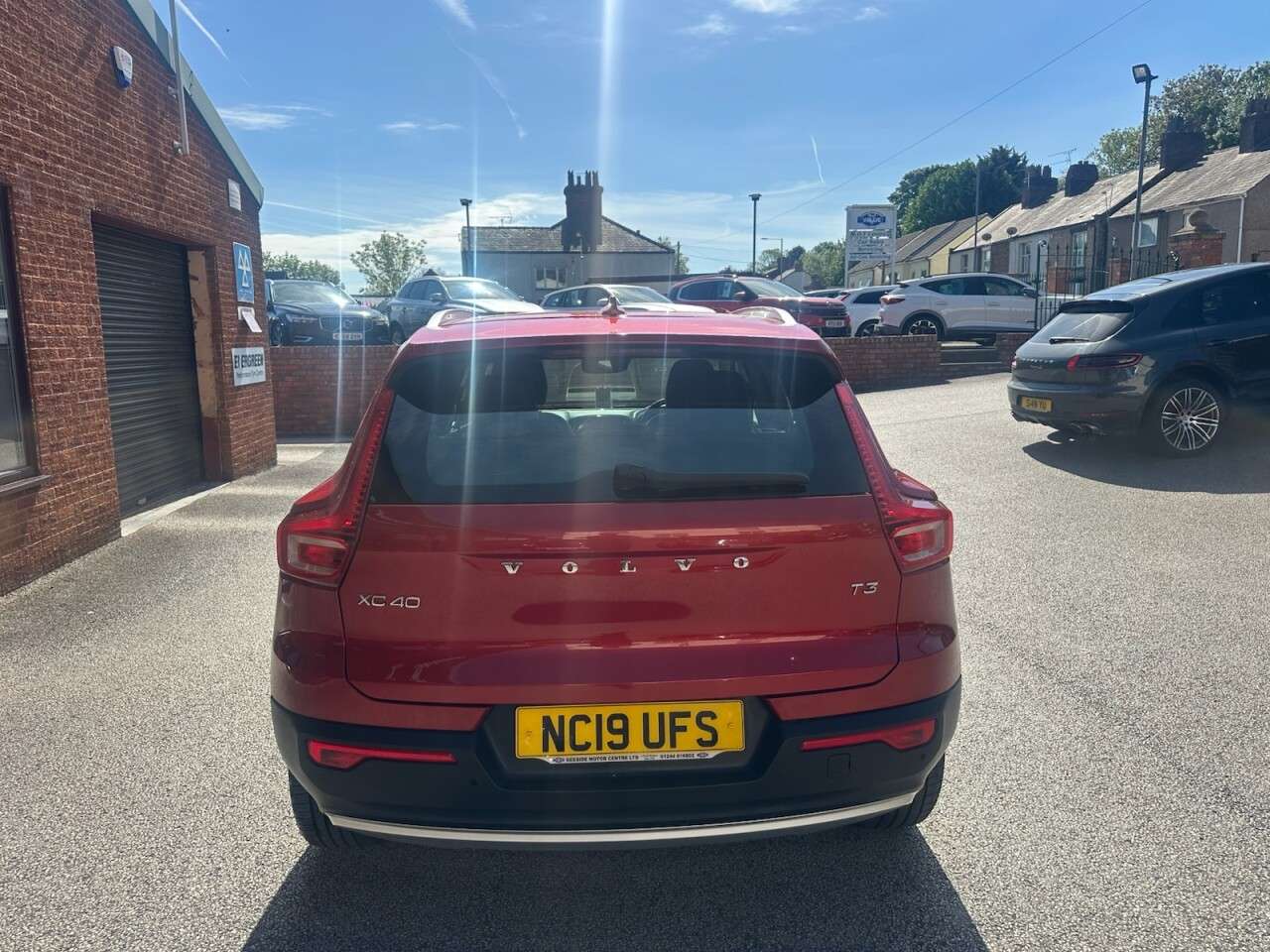 2019 VOLVO XC40 2019 VOLVO XC40