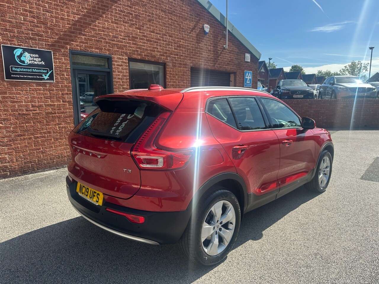 2019 VOLVO XC40 2019 VOLVO XC40