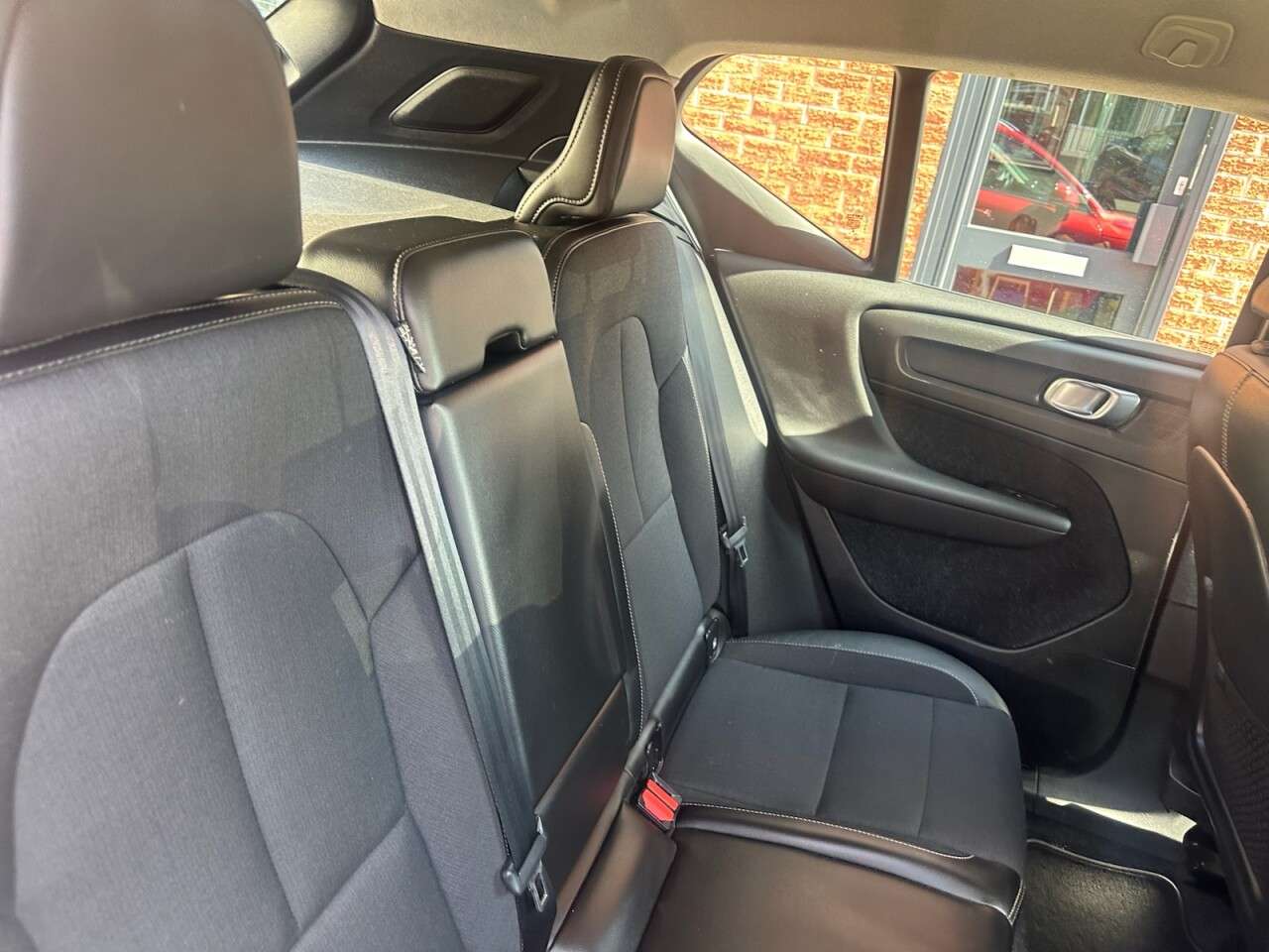 2019 VOLVO XC40 2019 VOLVO XC40