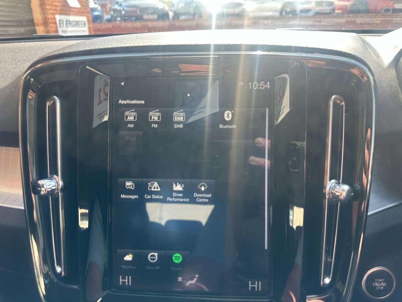 2019 VOLVO XC40 2019 VOLVO XC40