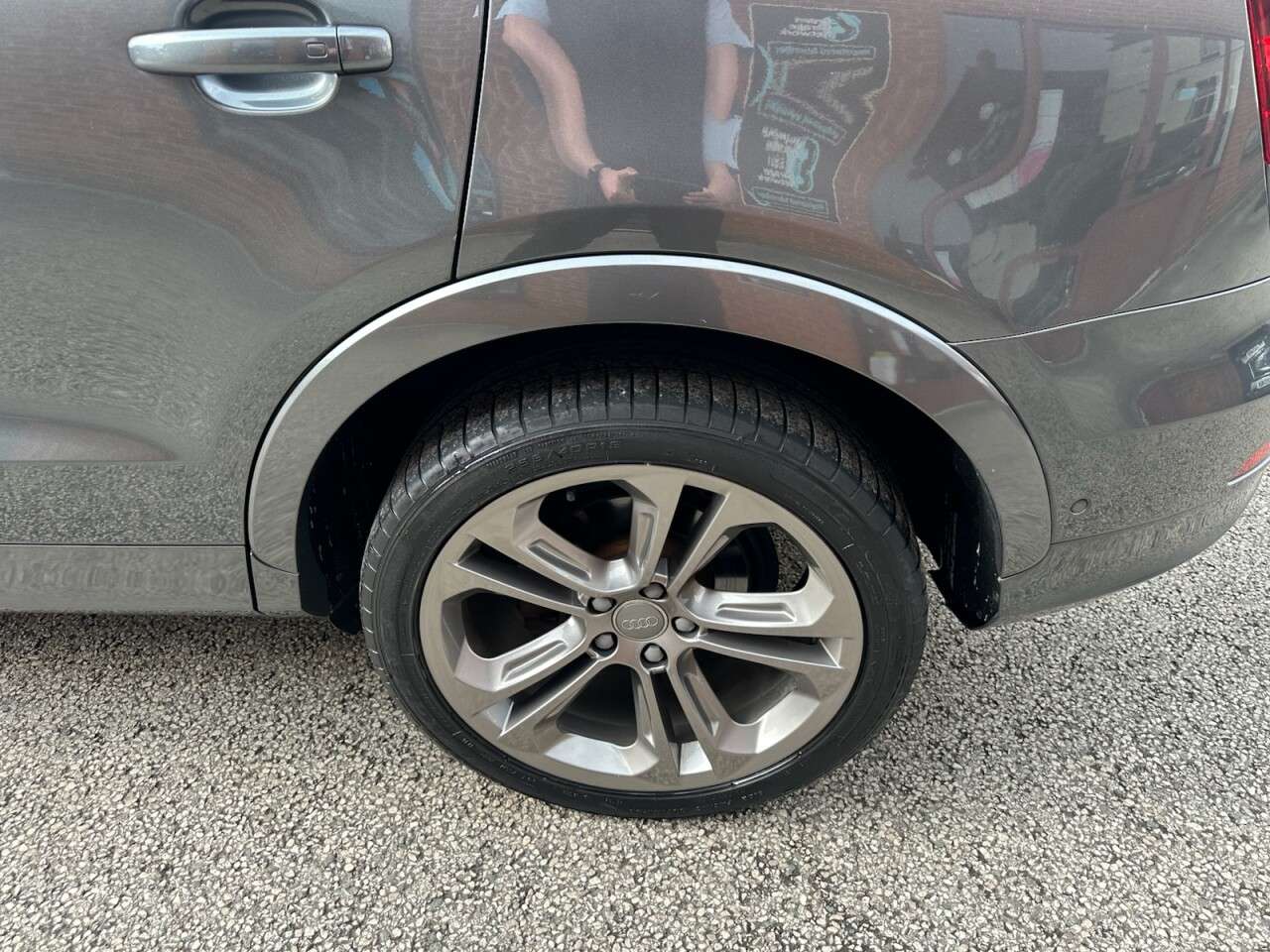 2014 AUDI Q3 2014 AUDI Q3