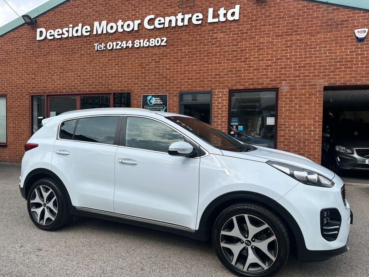 A 2018 KIA SPORTAGE 1.7 CRDi GT-Line SUV 5dr Diesel Manual Euro 6 (s/s) (114 bhp) A 2018 KIA SPORTAGE 1.7 CRDi GT-Line SUV 5dr Diesel Manual Euro 6 (s/s) (114 bhp)