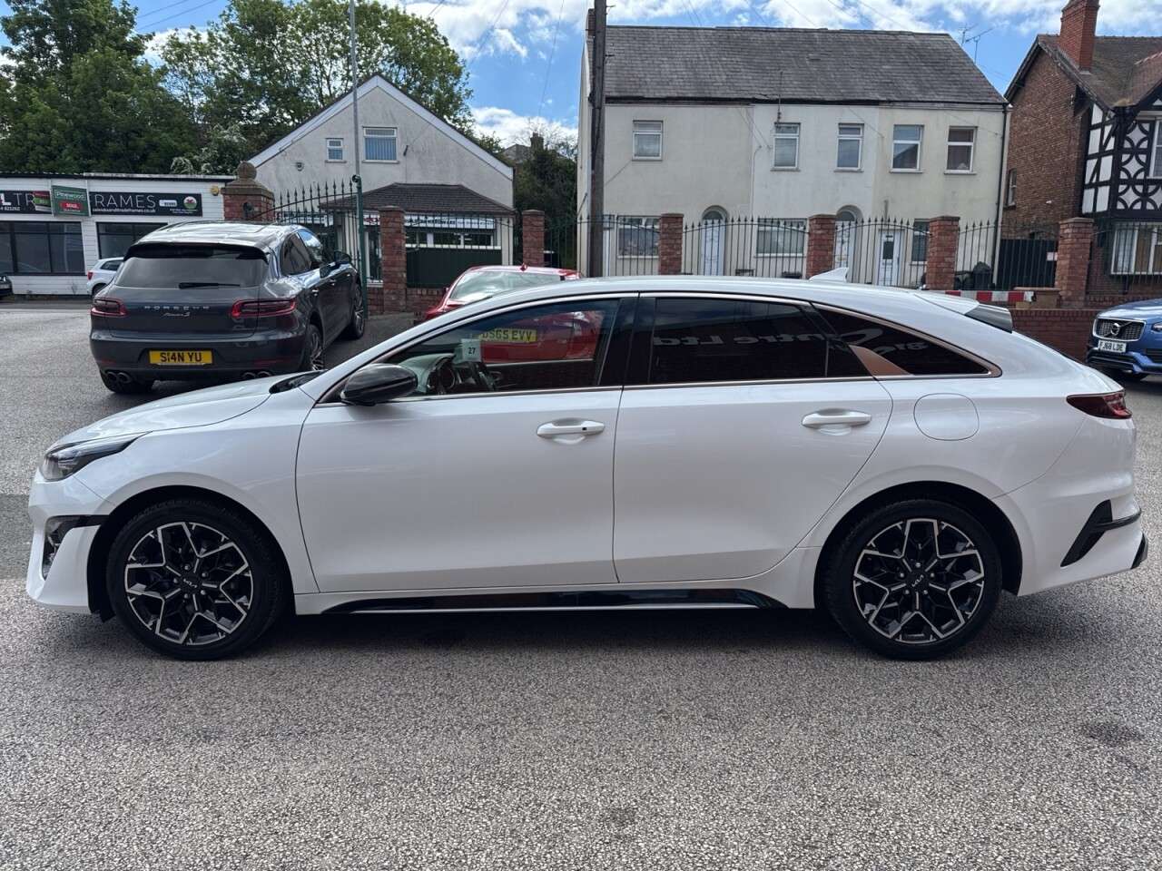 A 2021 KIA PROCEED 1.5 T-GDi GT-Line Shooting Brake 5dr Petrol Manual Euro 6 (s/s) (158 bhp) R A 2021 KIA PROCEED 1.5 T-GDi GT-Line Shooting Brake 5dr Petrol Manual Euro 6 (s/s) (158 bhp) R