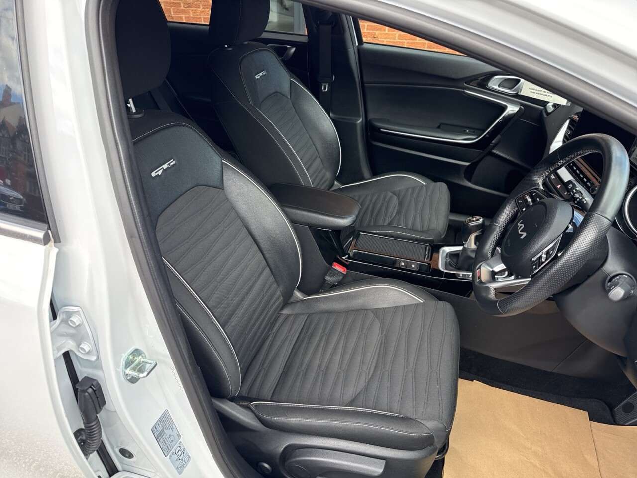 2021 KIA PROCEED 2021 KIA PROCEED